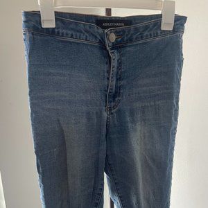 Ashley Manson skinny jean